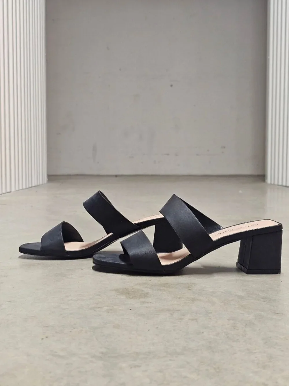 Black Block Heel Slide Sandals With Double Straps Open Toe & Square Heel Design - Picture 2 of 13